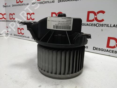 Used Heater blower motor FIAT GRANDE PUNTO (199_) 1.3 D Multijet (199.AXD11, 199.AXD1A, 199.AXD1B,... (90 hp) 17402386