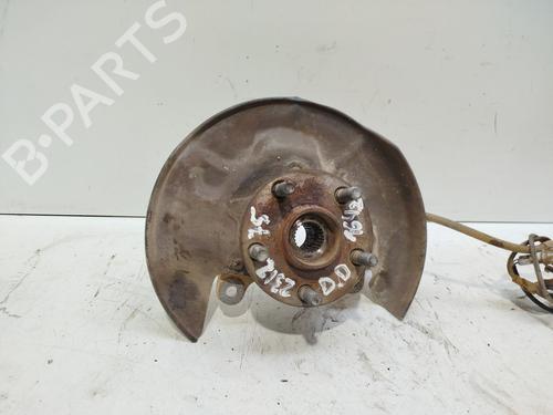 Used Right front steering knuckle Right front steering knuckle TOYOTA CELICA Coupe (_T23_) 1.8 16V VT-i (ZZT230_, ZZT230) (143 hp) 32299365 32299365