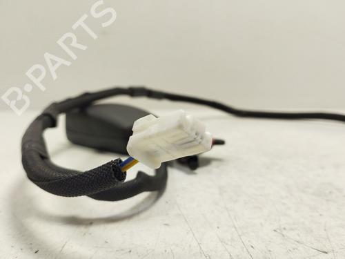 Seat buckle TOYOTA PRIUS PLUS (_W4_) 1.8 Hybrid (ZVW40W, ZVW41W) | BP22192516I32 