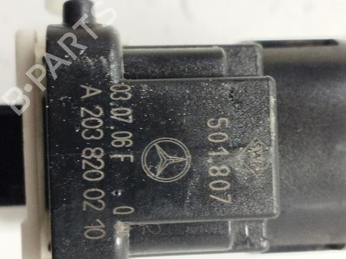 Left rear window switch MERCEDES-BENZ C-CLASS (W203) C 220 CDI (203.008) | BP27701010I29 