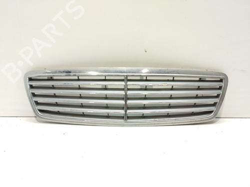 Grill MERCEDES-BENZ C-CLASS (W203) C 270 CDI (203.016) (170 hp) 30561001