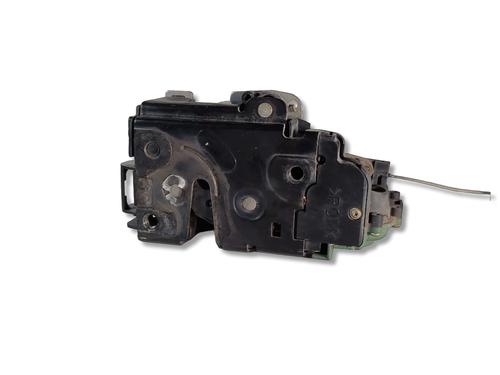 Venstre fortil lås Venstre fortil lås SEAT IBIZA III (6L1) 1.9 SDI (64 hp) 39908683 39908683