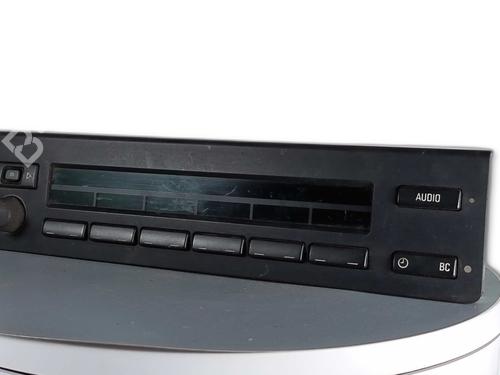 Bilradio BMW 5 (E39) 525 i (192 hp) 30142683