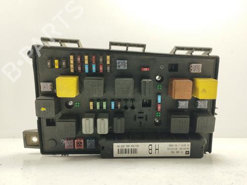 Used Fuse box OPEL ASTRA H GTC (A04) 1.9 CDTI (L08) (120 hp) 25895933