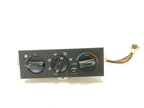 Used Climate control JEEP GRAND CHEROKEE I (ZJ, ZG) 2.5 TD Laredo (115 hp) 17727880