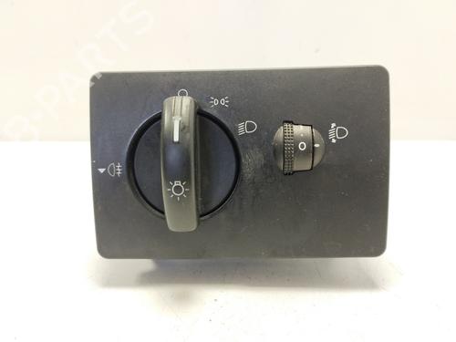 Used Headlight switch Headlight switch 39075182 39075182