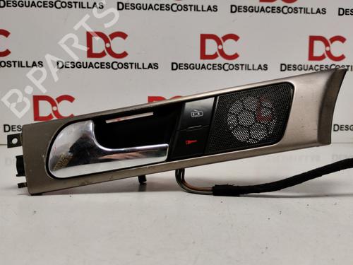 Venstre fortil invendig håndtag AUDI A6 C5 (4B2, 4B4) 2.5 TDI (150 hp) 32086097