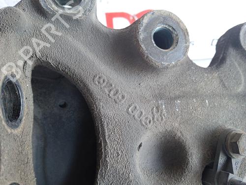 Left front steering knuckle MERCEDES-BENZ C-CLASS (W203) C 200 Kompressor (203.045) | BP20321026M25 
