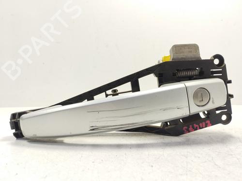Used Front left exterior door handle OPEL CORSA D (S07) [2006-2015]  28728110