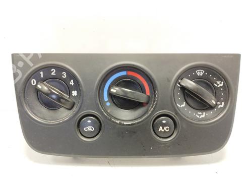 Used Climate control Climate control 36889665 36889665