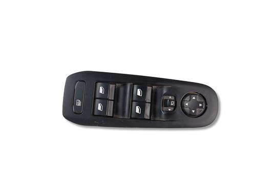 Used Left front window switch Left front window switch PEUGEOT 308 II (LB_, LP_, LW_, LH_, L3_) 1.5 BlueHDI 100 (102 hp) 39900617 39900617