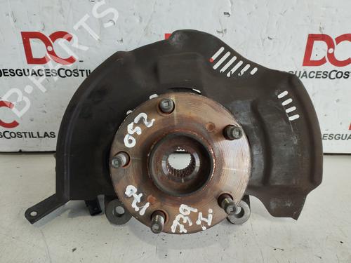 Used Left front steering knuckle TOYOTA AURIS (_E15_) 1.4 D-4D (NDE150_, NDE150R) (90 hp) 17422978