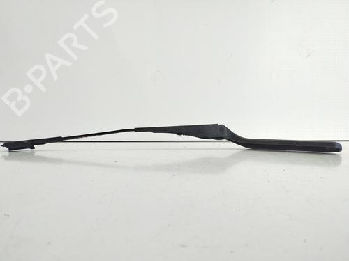 Used Front windshield wiper arm BMW 1 (E87) 118 d (143 hp) 23266110