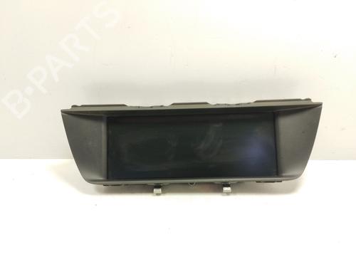 Used Display monitor BMW 5 (F10) 520 d (184 hp) 18903915