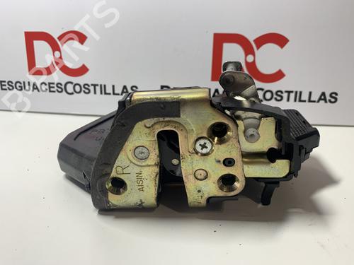 Used Rear right lock TOYOTA COROLLA Saloon (_E12_) 1.4 D-4D (NDE120_, NDE120R) (90 hp) 17404087