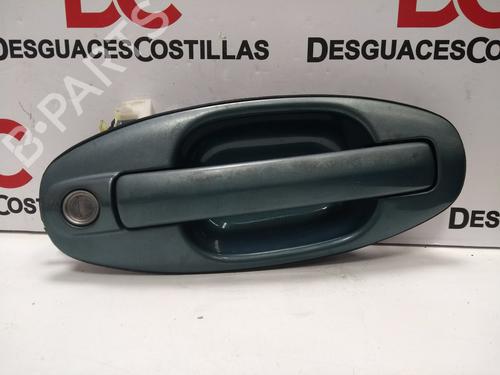 Front right exterior door handle HYUNDAI SANTA FÉ I (SM) 2.4 16V 4x4 8266026000 |