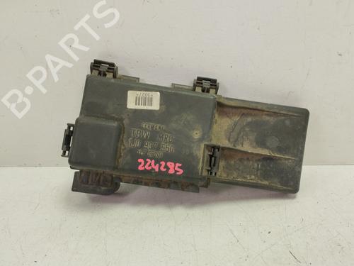 Used Fuse box VW GOLF IV (1J1) [1997-2008]  30724613