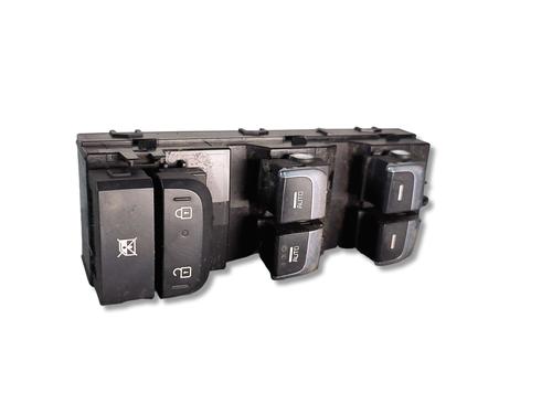 Left front window switch KIA SPORTAGE IV (QL, QLE) 1.7 CRDi | BP38498799I27 - Image 3