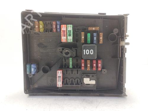 Used Fuse box VW CADDY III Box Body/MPV (2KA, 2KH, 2CA, 2CH) 1.6 TDI (75 hp) 27670035