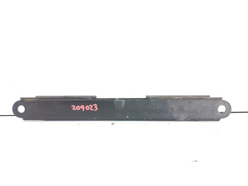 Used Left front suspension arm Left front suspension arm 39075657 39075657