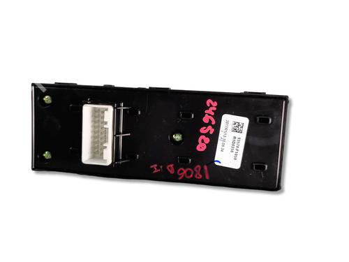 Left front window switch KIA SPORTAGE IV (QL, QLE) 1.7 CRDi | BP38498799I27 - Image 2