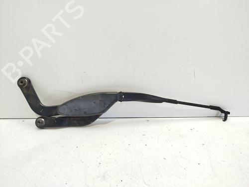 Used Front windshield wiper arm Front windshield wiper arm 39079621 39079621