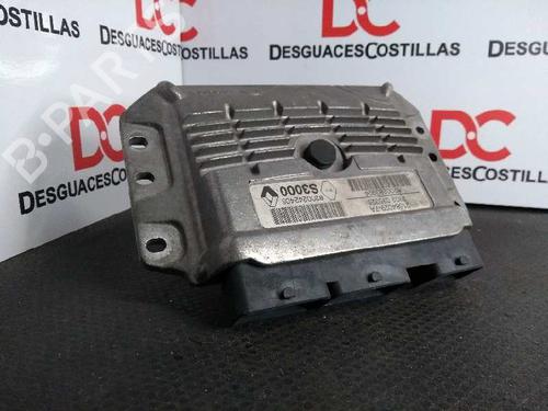 Used Engine control unit (ECU) RENAULT MEGANE II (BM0/1_, CM0/1_) 1.4 16V (82 hp) 17427558