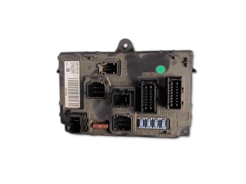 Used Fuse box Fuse box PEUGEOT 407 (6D_) 2.0 16V (6DRFJC, 6DRFJE, 6DRFJF) (140 hp) 34350729 34350729
