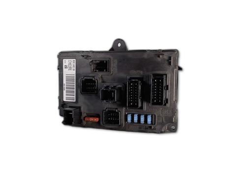 Used Fuse box Fuse box PEUGEOT 407 (6D_) 2.0 HDi 135 (6DRHRH, 6DRHRE, 6DRHRG, 6DRHRJ) (136 hp) 33755841 33755841