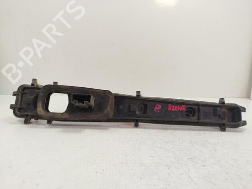 Lamp holder FORD FIESTA V (JH_, JD_) 1.4 TDCi | BP27323213L10 