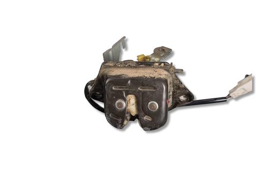 Used Tailgate lock Tailgate lock NISSAN ALMERA TINO (V10) 2.2 dCi (115 hp) 36385823 36385823