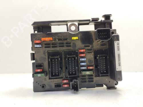 Used Fuse box PEUGEOT 206 Hatchback (2A/C) 1.4 LPG (75 hp) 19075339