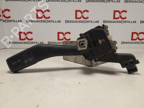 Commodo Essuie Glace / Phare VW GOLF V (1K1) 1.6 FSI (115 hp) 32085969