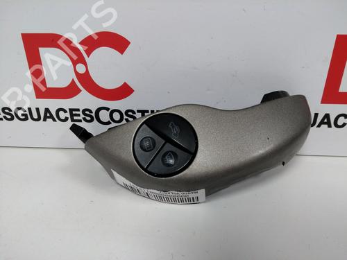 Used Steering wheel controls TOYOTA PRIUS Liftback (_W2_) 1.5 Hybrid (NHW20_, NHW20R) (112 hp) 17401825