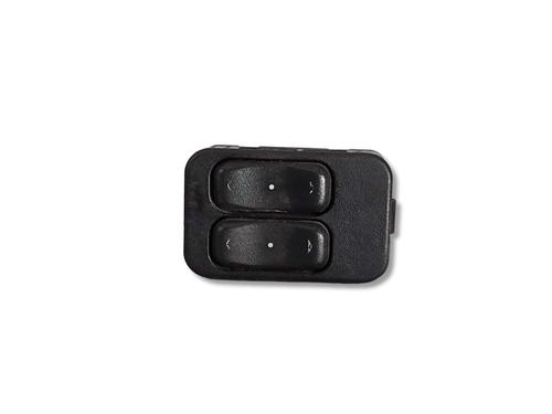 Venstre fortil elrude kontakt Venstre fortil elrude kontakt OPEL CORSA C (X01) 1.2 (F08, F68) (75 hp) 34525931 34525931