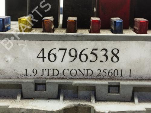 Skrzynka bezpieczników FIAT STILO (192_) 2.4 20V (192_XD1A, 192AXD12) | BP29982724E1