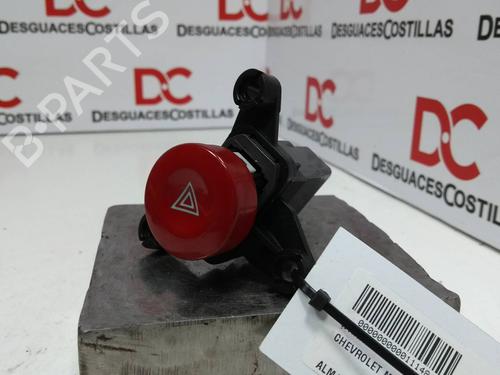 Used Warning switch CHEVROLET MATIZ (M200, M250) 1.0 (67 hp) 17398570