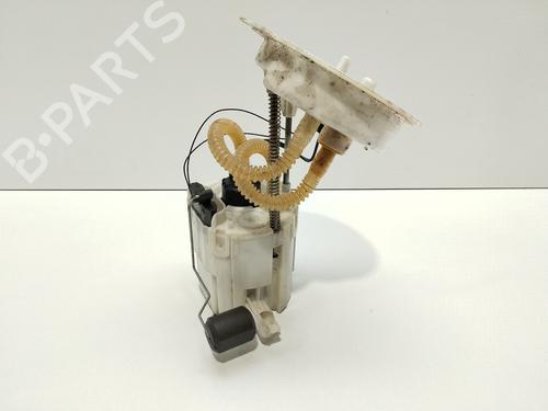 Used Fuel pump BMW 1 (F20) 120 d (184 hp) 17423799