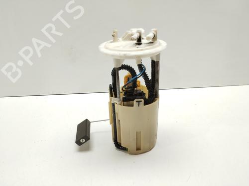 Used Fuel pump MERCEDES-BENZ VITO / MIXTO Van (W639) [2003-2025]  23452294