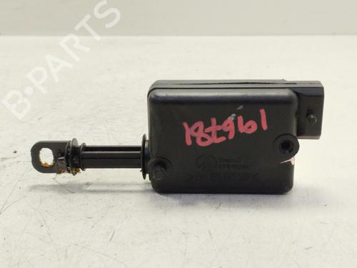 Compressor do fecho central RENAULT MEGANE I (BA0/1_) 1.9 dTi (BA08, BA0N) (98 hp) 21145389