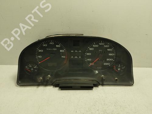 Used Instrument cluster AUDI 80 B2 Saloon (811, 813, 814, 819, 853) 1.8 GTE (112 hp) 30638195