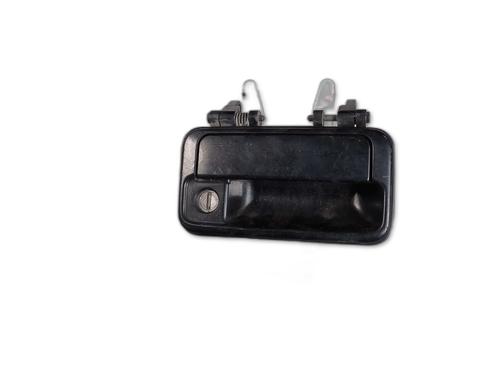Used Front right exterior door handle Front right exterior door handle SUZUKI SWIFT II Saloon (AH, AJ) 1.3 (SF413, AH35, MA) (68 hp) 40102100 40102100