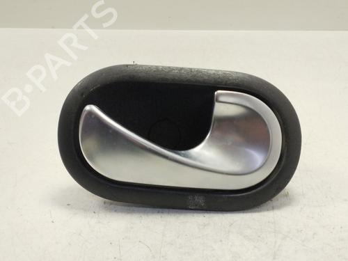 Høyre foran invendig håndtak RENAULT GRAND SCÉNIC II (JM0/1_) 1.5 dCi (JM1E) (106 hp) 30839405