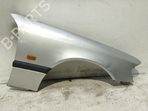 Used Right front fenders Right front fenders MERCEDES-BENZ C-CLASS (W202) C 250 D (202.125) (113 hp) 34624219 34624219