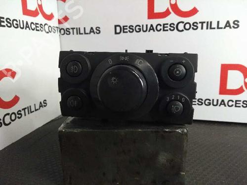 Used Headlight switch OPEL ASTRA H (A04) [2004-2014]  17395744