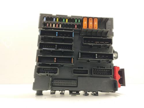 Used Fuse box OPEL VECTRA C GTS (Z02) 1.9 CDTI (F68) (120 hp) 27301968