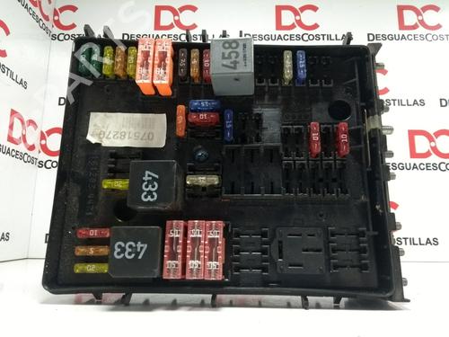 Used Fuse box VW GOLF V (1K1) [2003-2010]  17409135
