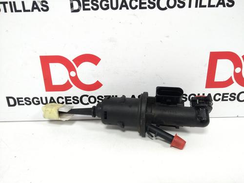 Used Clutch slave cylinder VW PASSAT B6 (3C2) 2.0 TDI (140 hp) 17403284