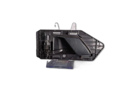 Højre bagtil invendig håndtag Højre bagtil invendig håndtag CITROËN BERLINGO / BERLINGO FIRST MPV (MF_, GJK_, GFK_) 1.9 D (MFWJZ) (70 hp) 33977154 33977154