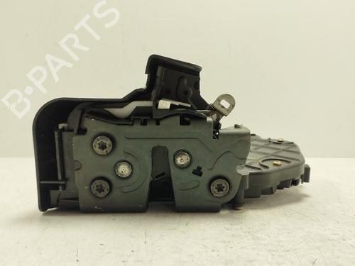 Vergrendeling rechts voor VOLVO S40 II (544) 1.6 D (110 hp) 30506804